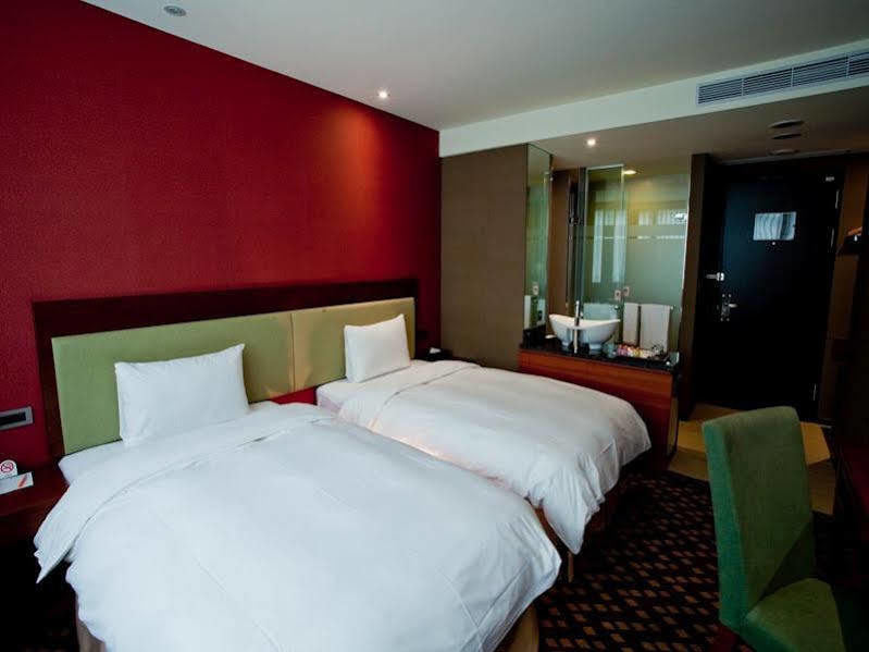 Orange Hotel - Linsen, Taipei Extérieur photo